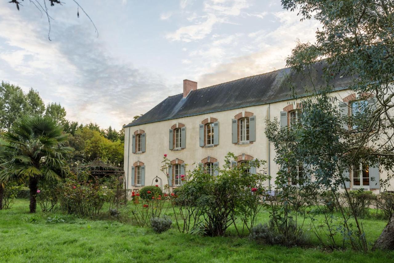 Hôtel Manoir de Bel Ébat à Crossac Extérieur photo